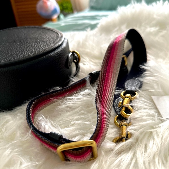 Coach Circular Colorblock - Picture 4 of 4